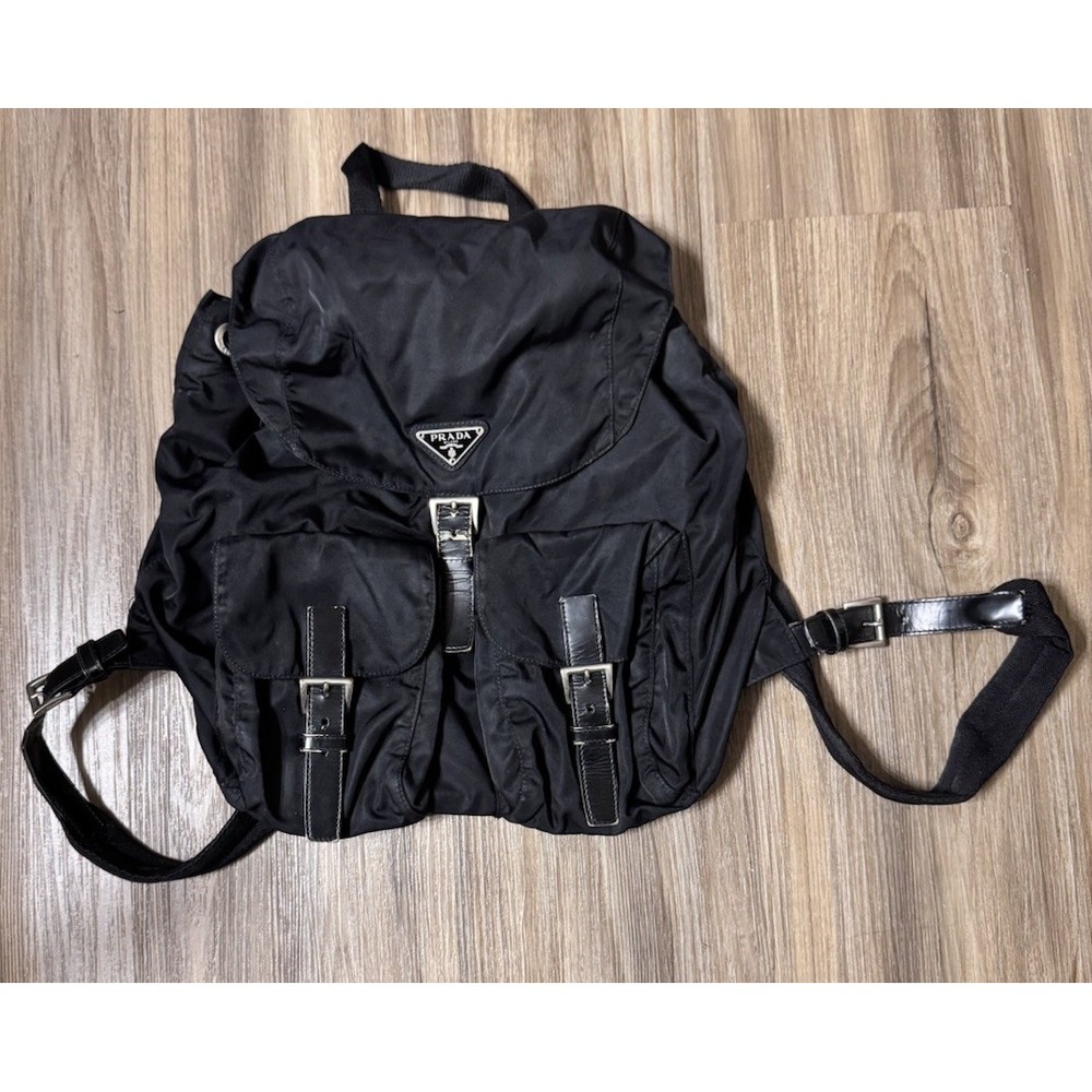 PRADA Vintage Black Tessuto Nylon Backpack Medium Triangle Logo Bag Italy 31 - Picture 2 of 16